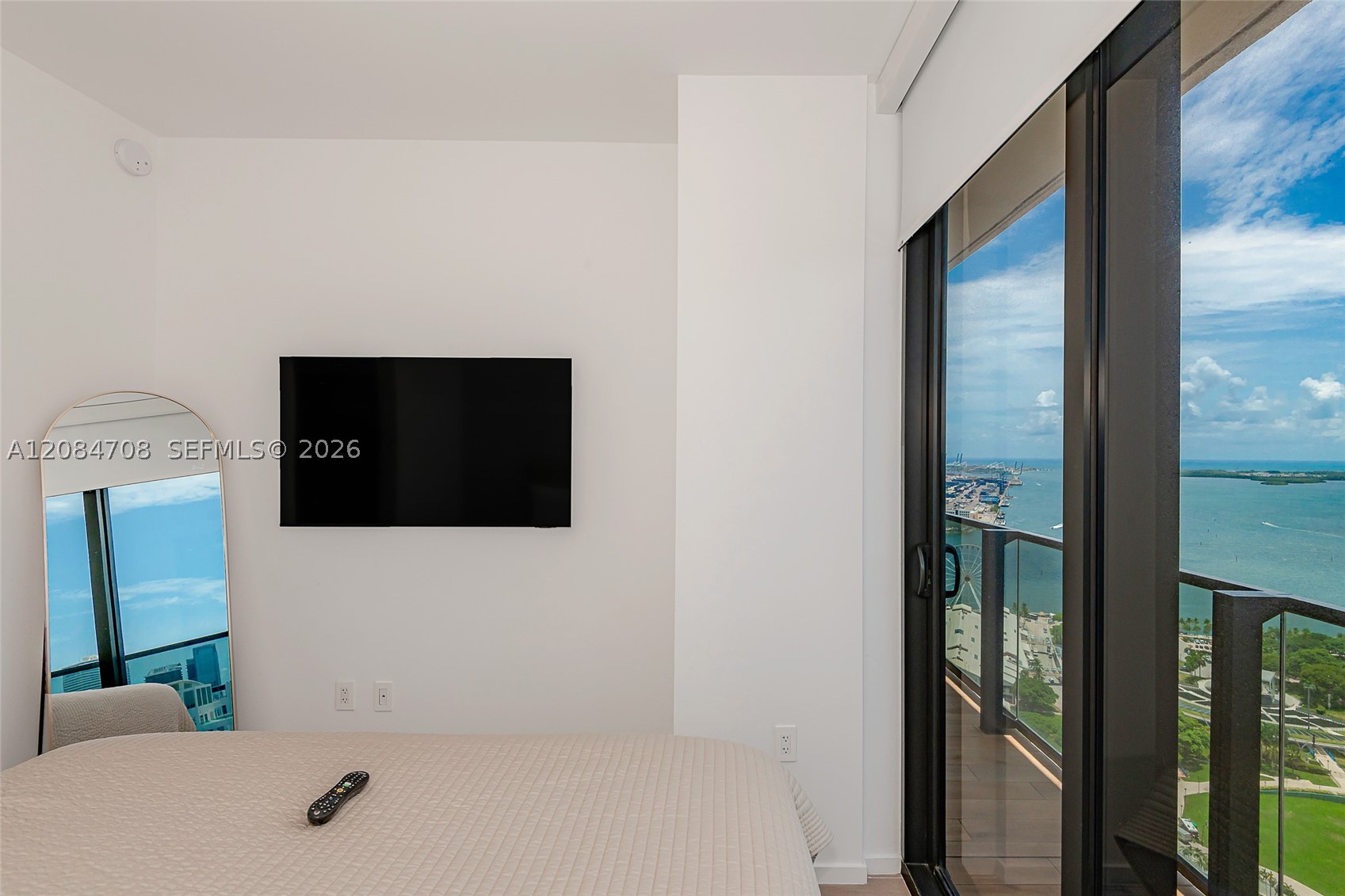 398 NE 5th St #3417, Miami FL 33132