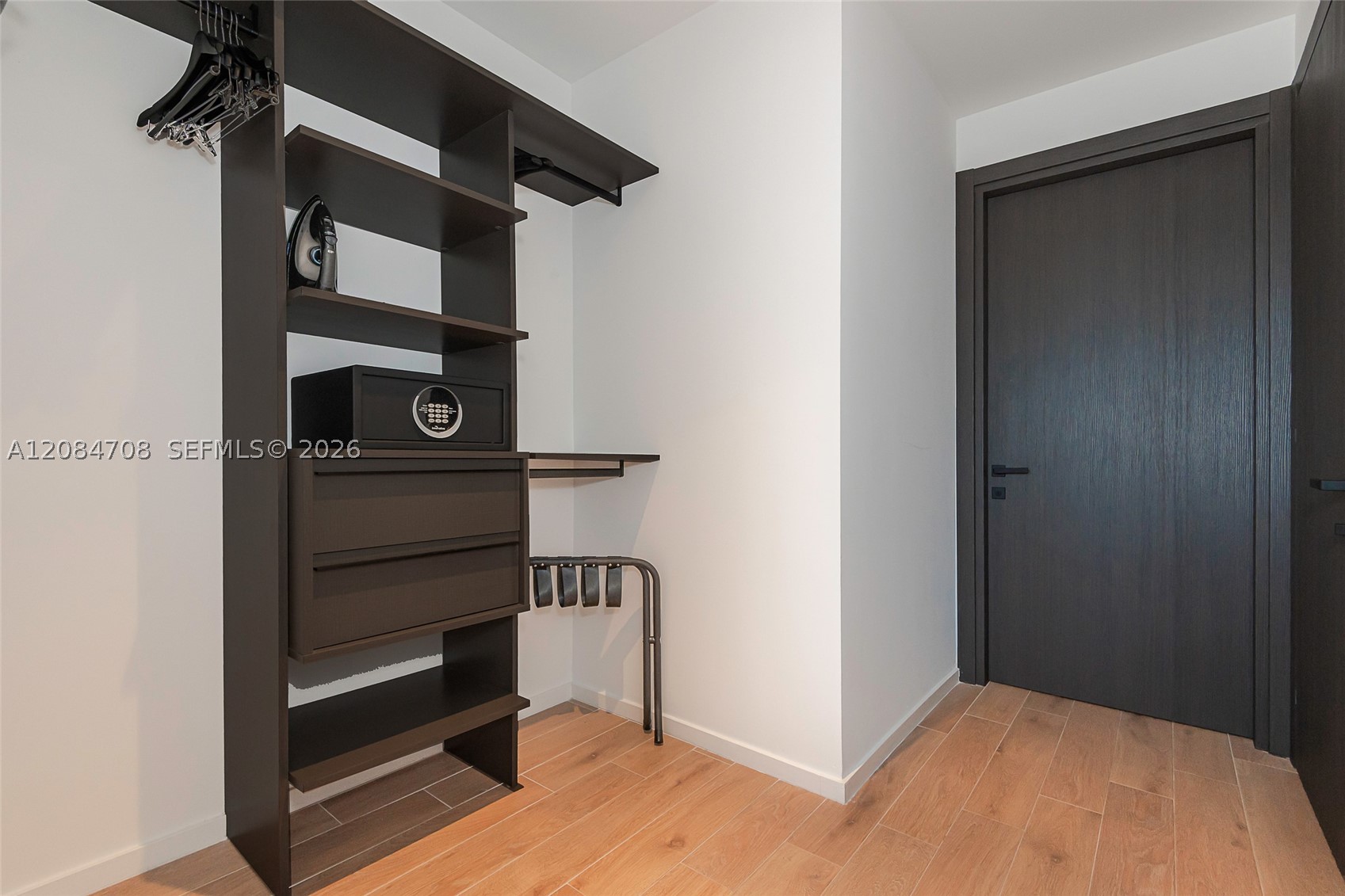 398 NE 5th St #3417, Miami FL 33132