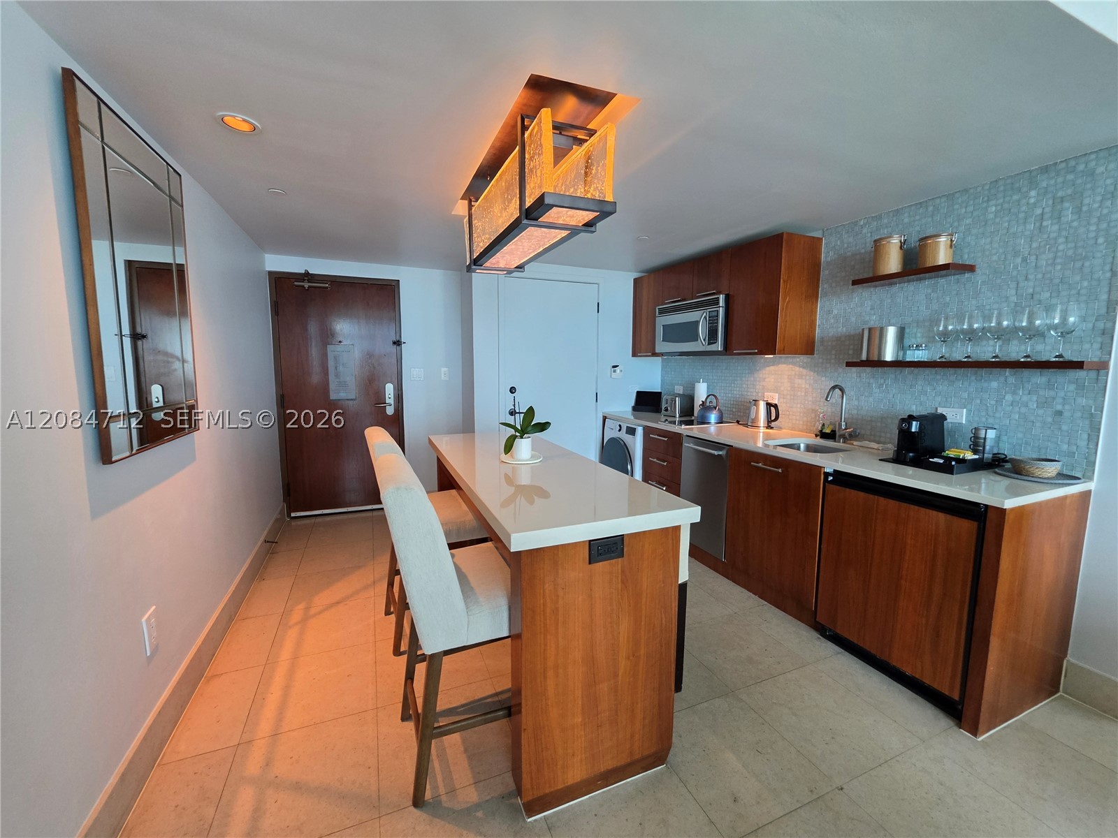 6801 Collins Ave #1014 Legal 1004 Door, Miami Beach FL 33141