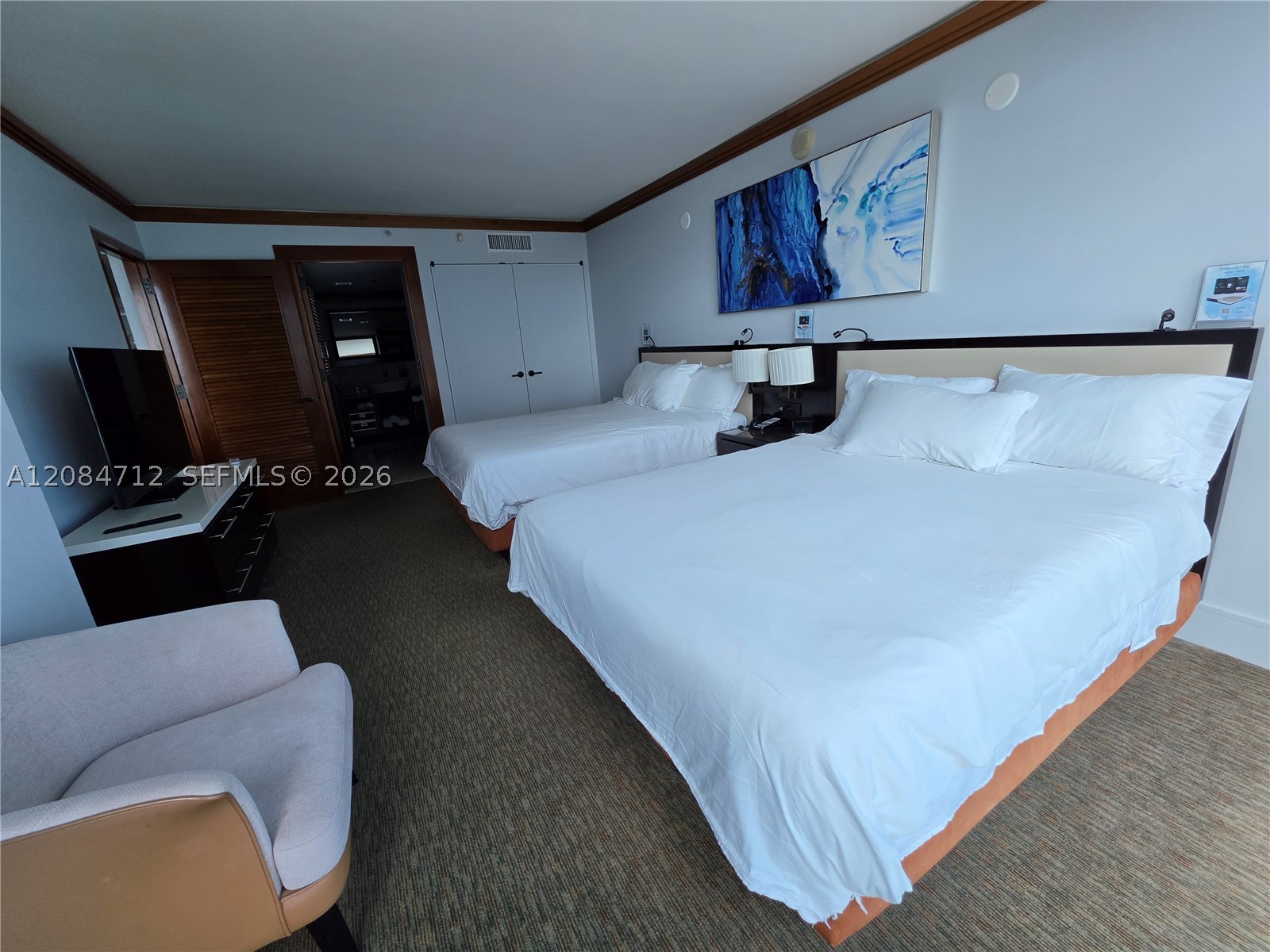 6801 Collins Ave #1014 Legal 1004 Door, Miami Beach FL 33141