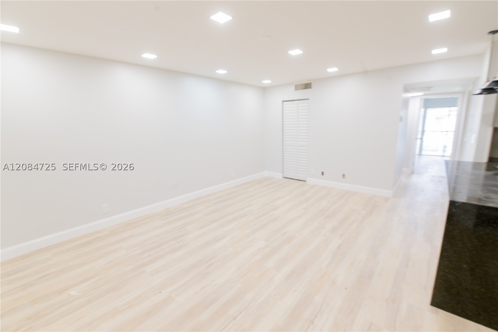 2100 Springdale Blvd #314, Palm Springs FL 33461