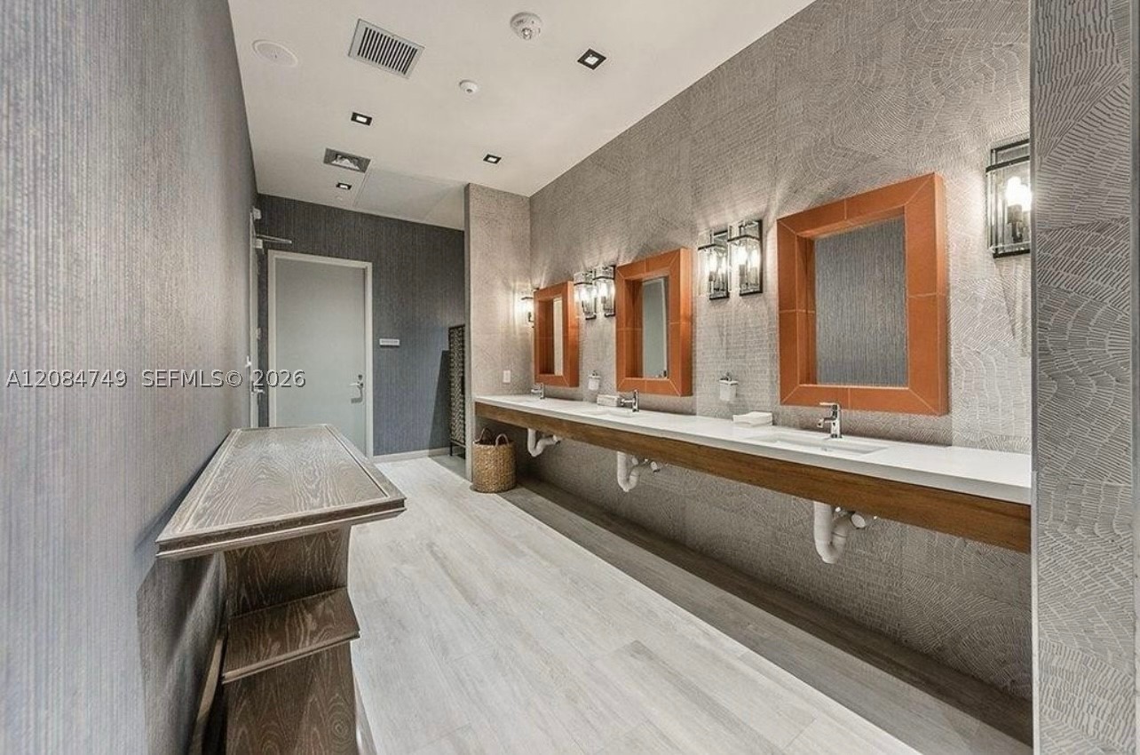 2900 NE 7th Ave #1603, Miami FL 33137
