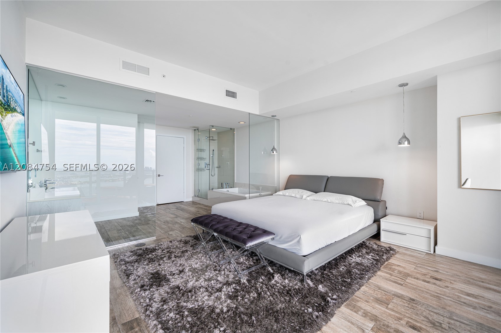 650 NE 32nd St #PH5003, Miami FL 33137