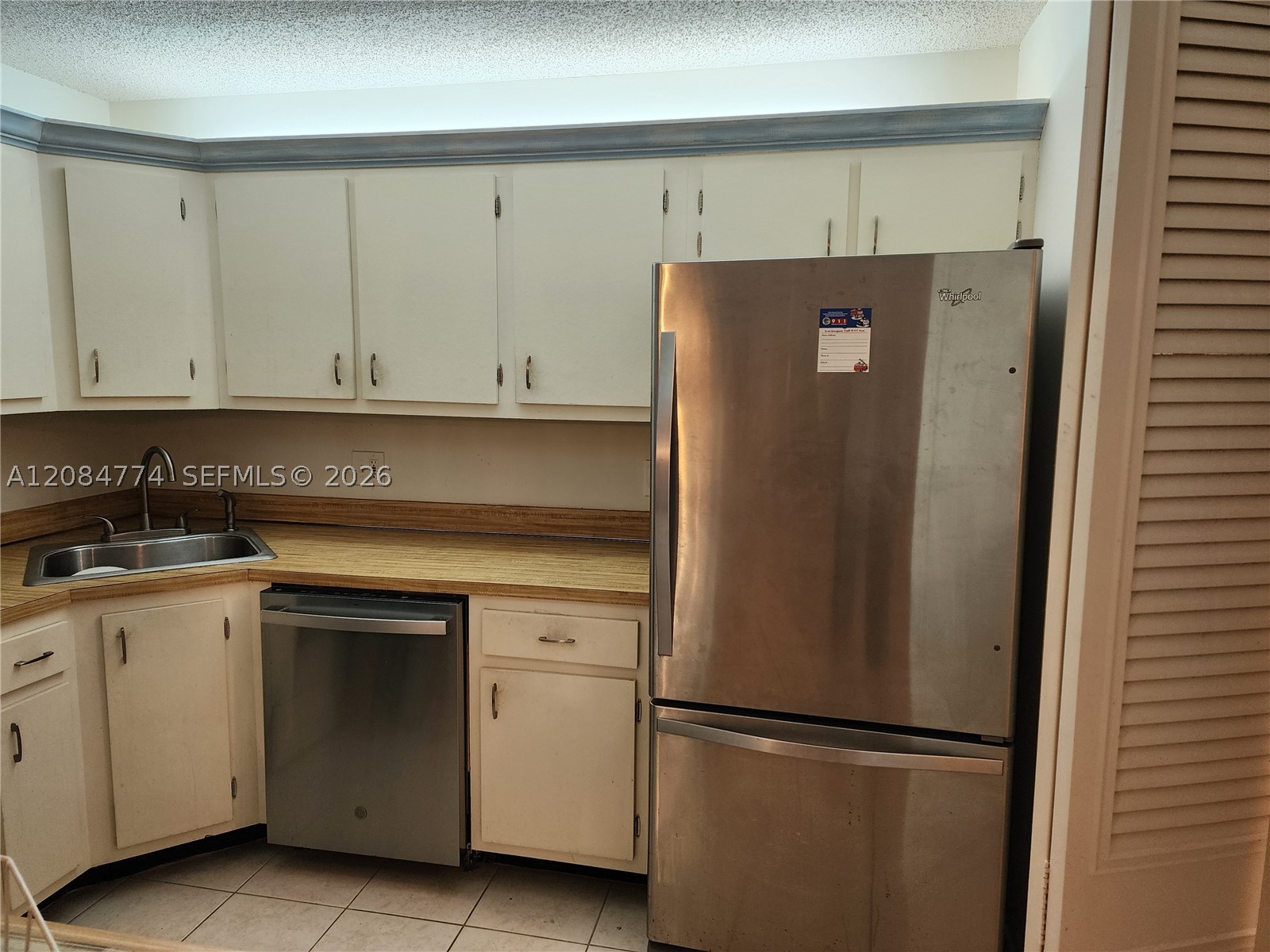 3561 Pine Tree Ct #D-2, Green Acres FL 33463