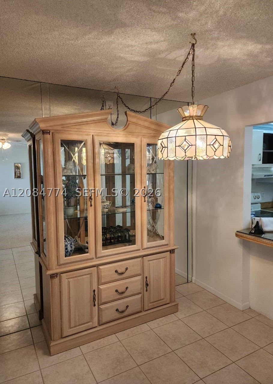 3561 Pine Tree Ct #D-2, Green Acres FL 33463