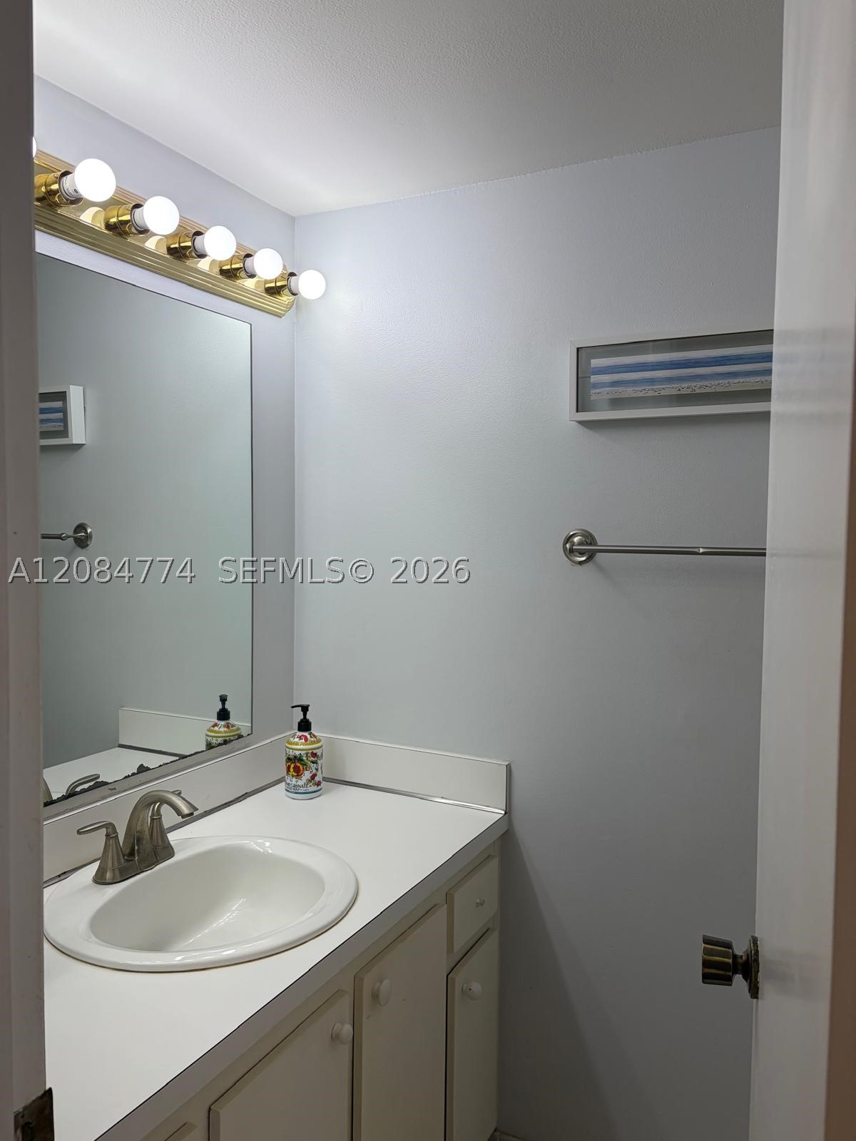 3561 Pine Tree Ct #D-2, Green Acres FL 33463
