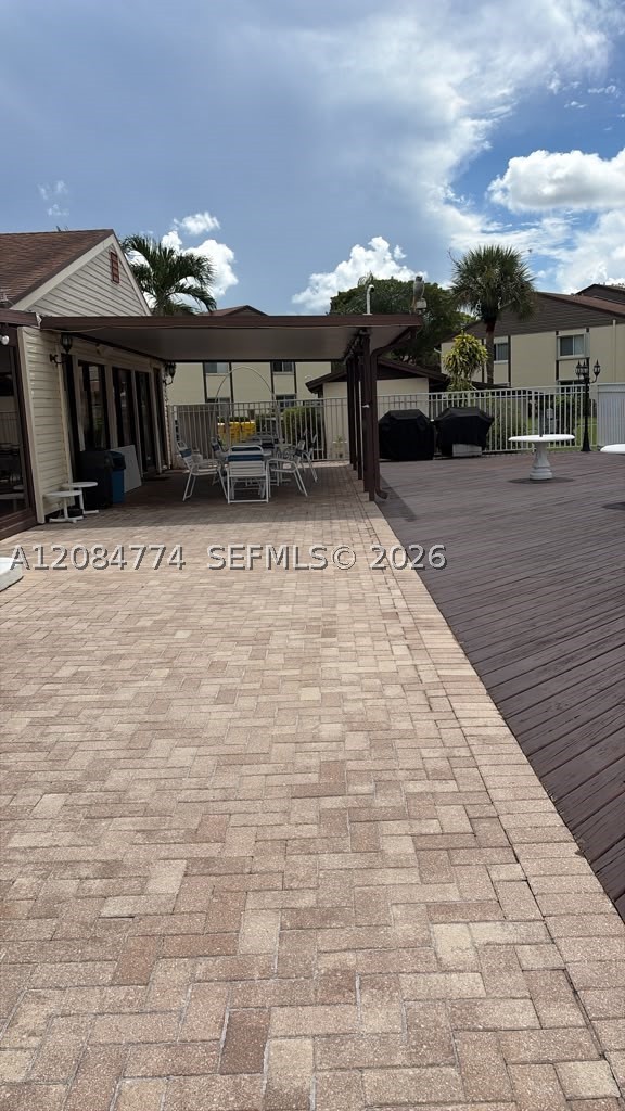 3561 Pine Tree Ct #D-2, Green Acres FL 33463