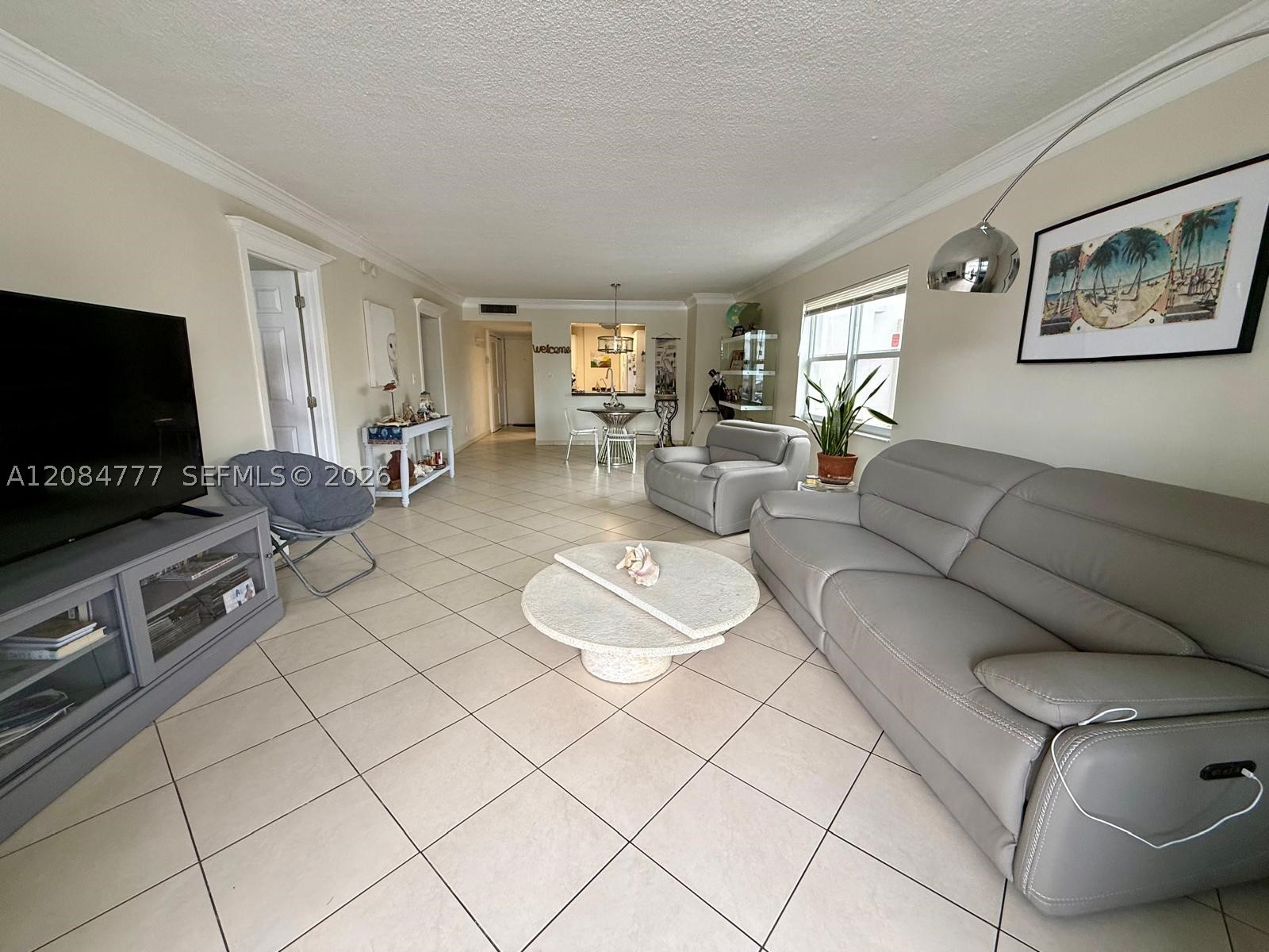 121 Golden Isles Dr #G2, Hallandale Beach FL 33009