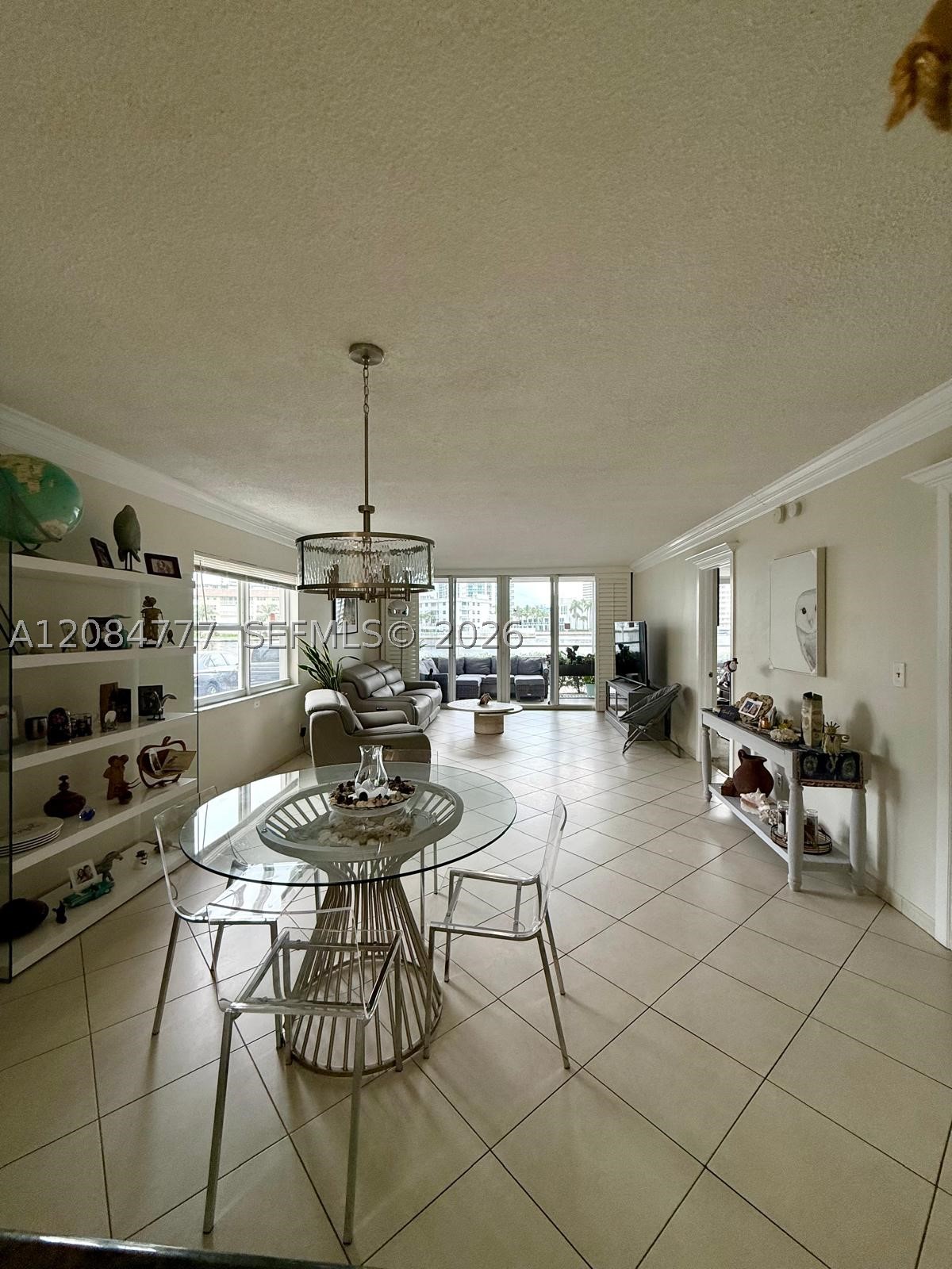 121 Golden Isles Dr #G2, Hallandale Beach FL 33009