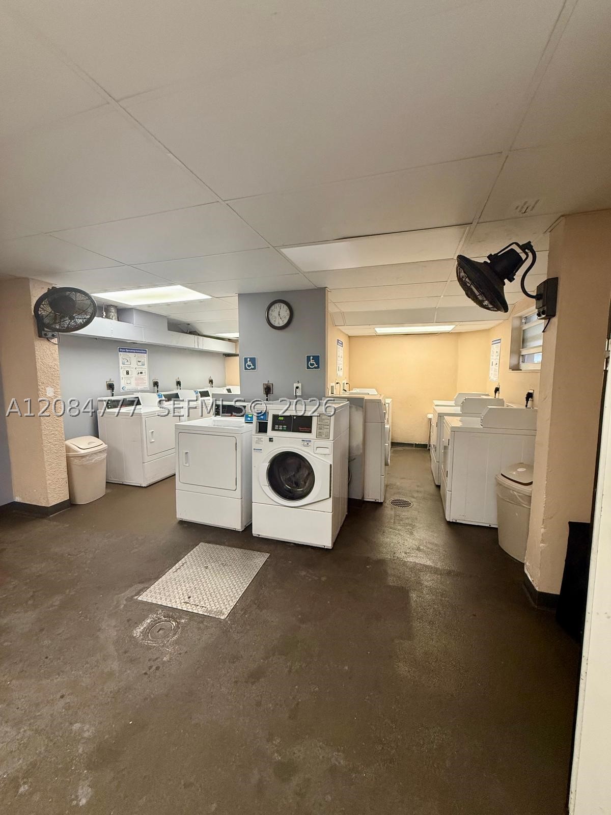 121 Golden Isles Dr #G2, Hallandale Beach FL 33009