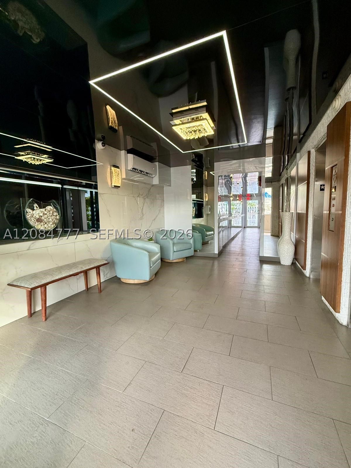 121 Golden Isles Dr #G2, Hallandale Beach FL 33009