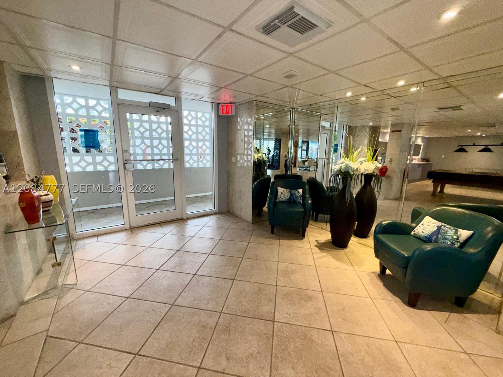 121 Golden Isles Dr #G2, Hallandale Beach FL 33009