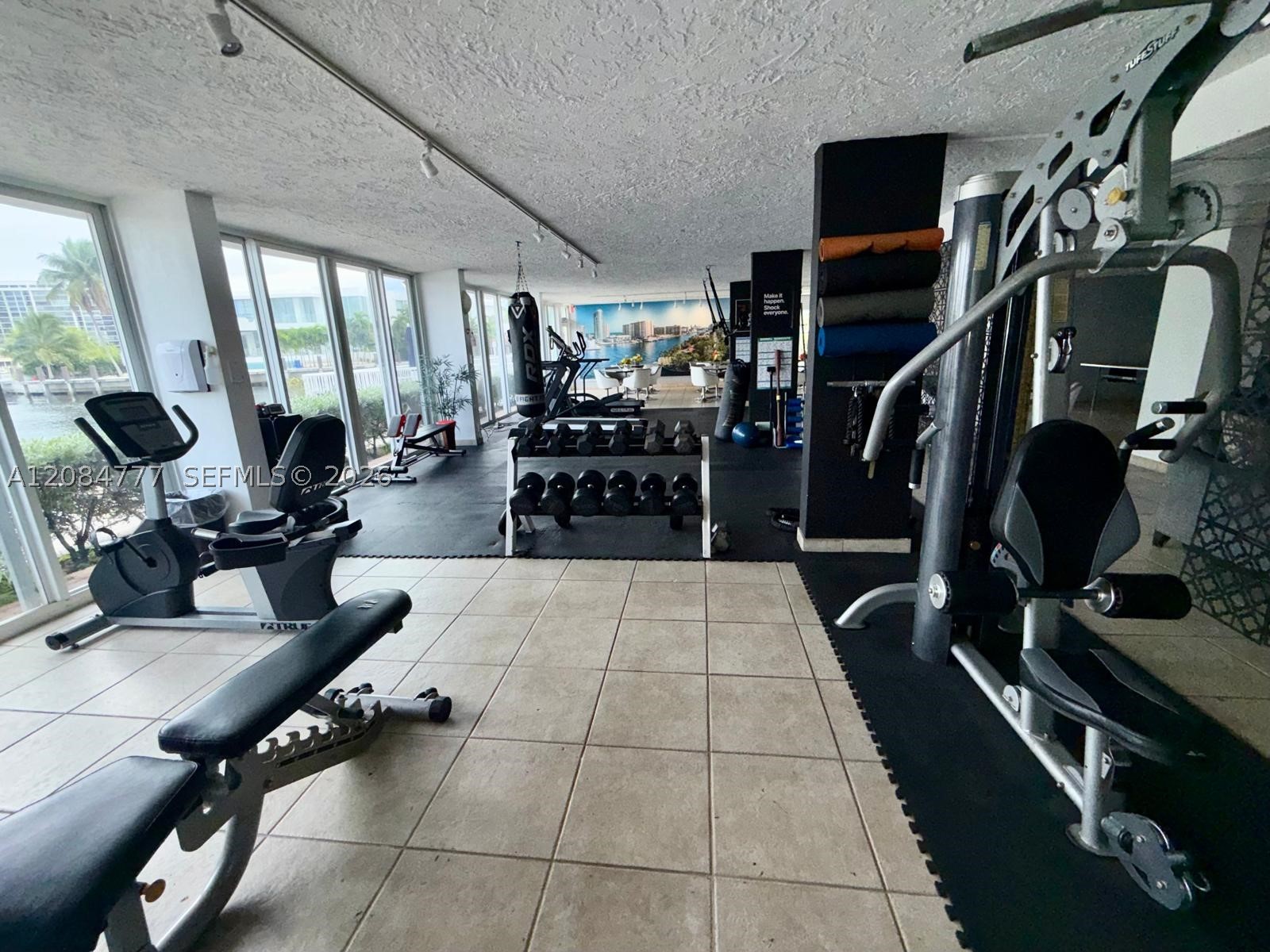 121 Golden Isles Dr #G2, Hallandale Beach FL 33009