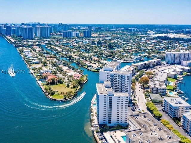 121 Golden Isles Dr #G2, Hallandale Beach FL 33009