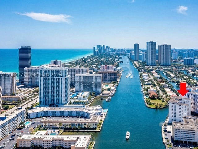 121 Golden Isles Dr #G2, Hallandale Beach FL 33009