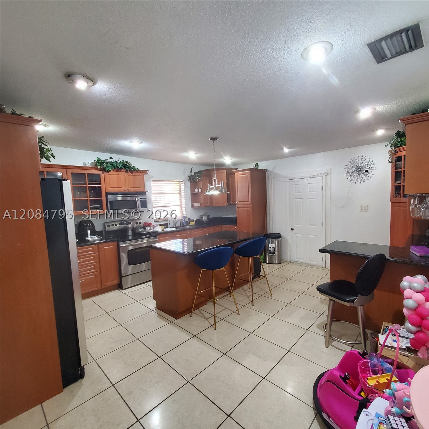 55 SW 60th Ct, Miami FL 33144
