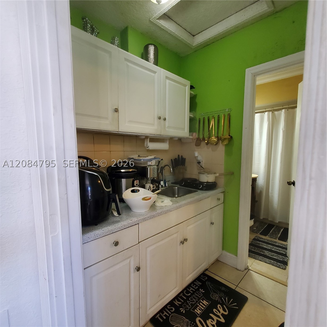 55 SW 60th Ct, Miami FL 33144