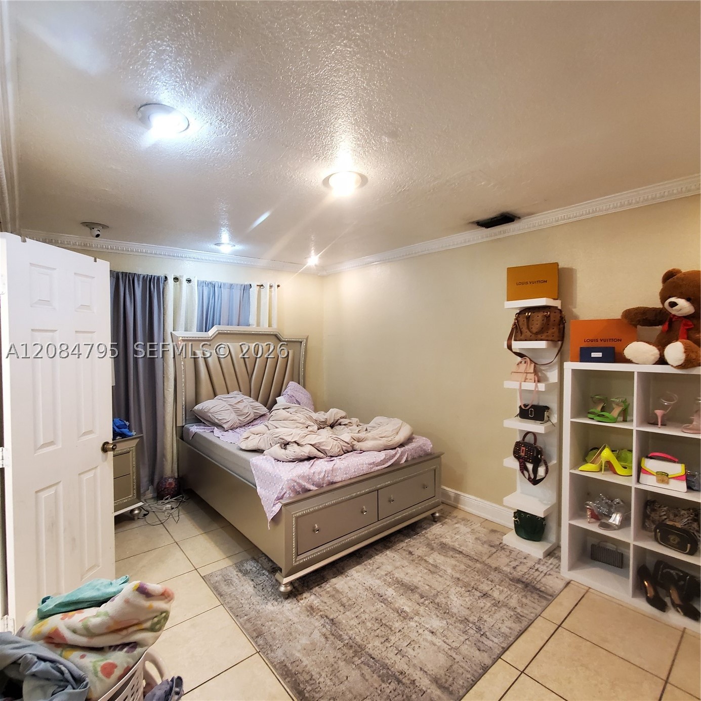 55 SW 60th Ct, Miami FL 33144