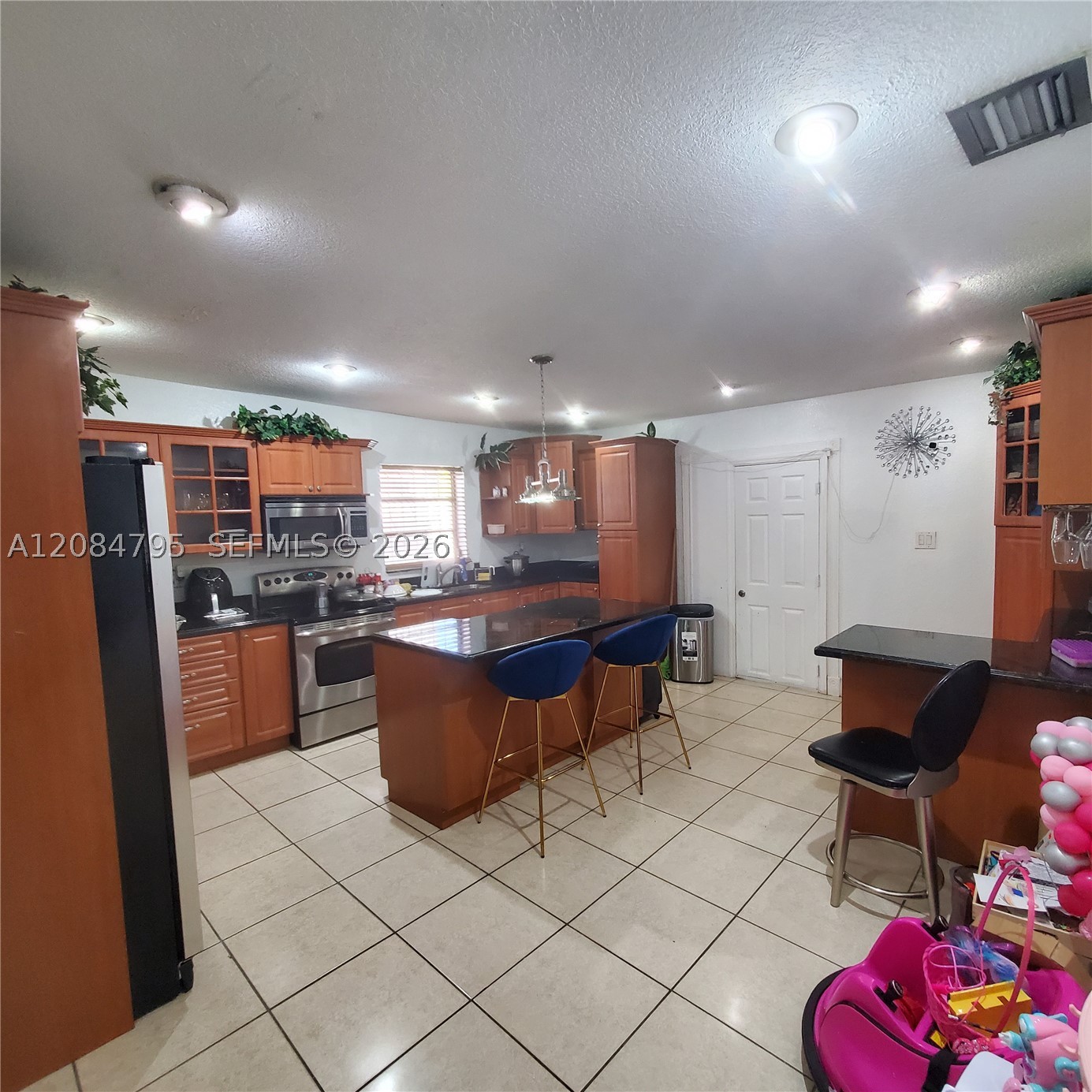 55 SW 60th Ct, Miami FL 33144