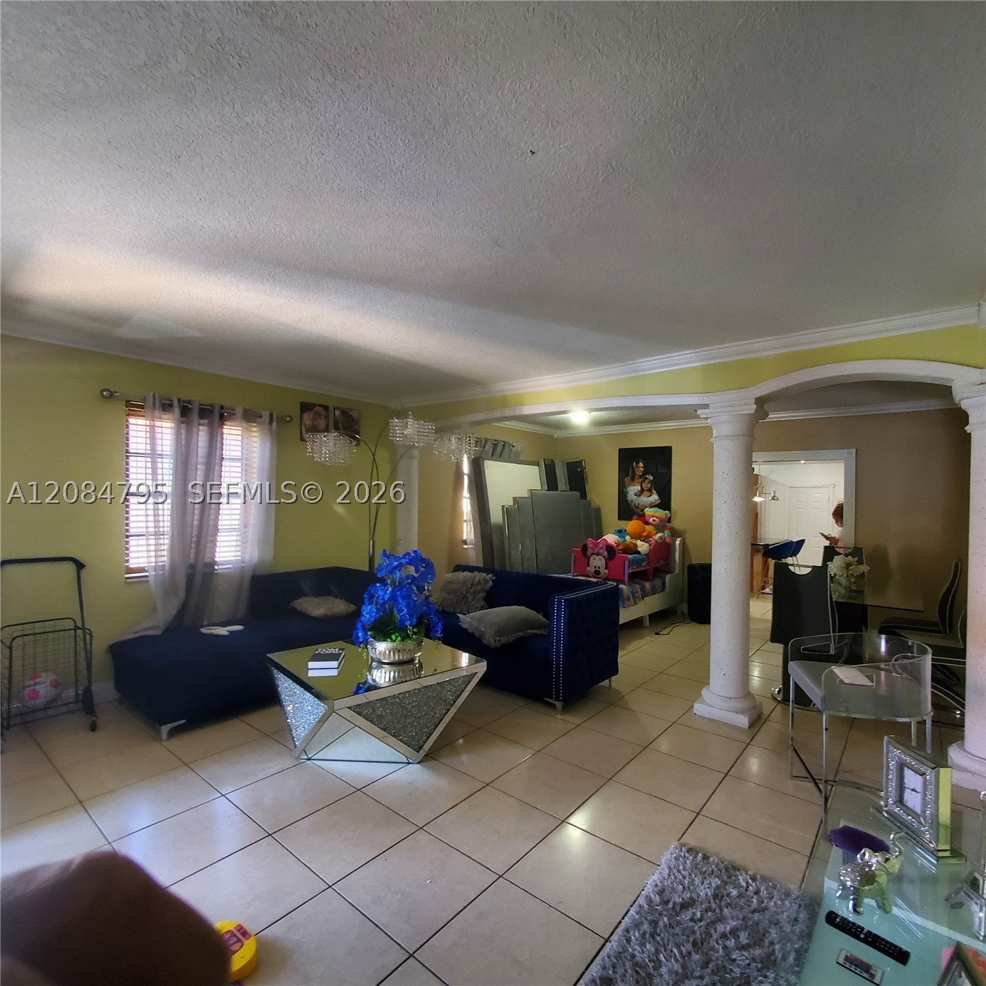 55 SW 60th Ct, Miami FL 33144