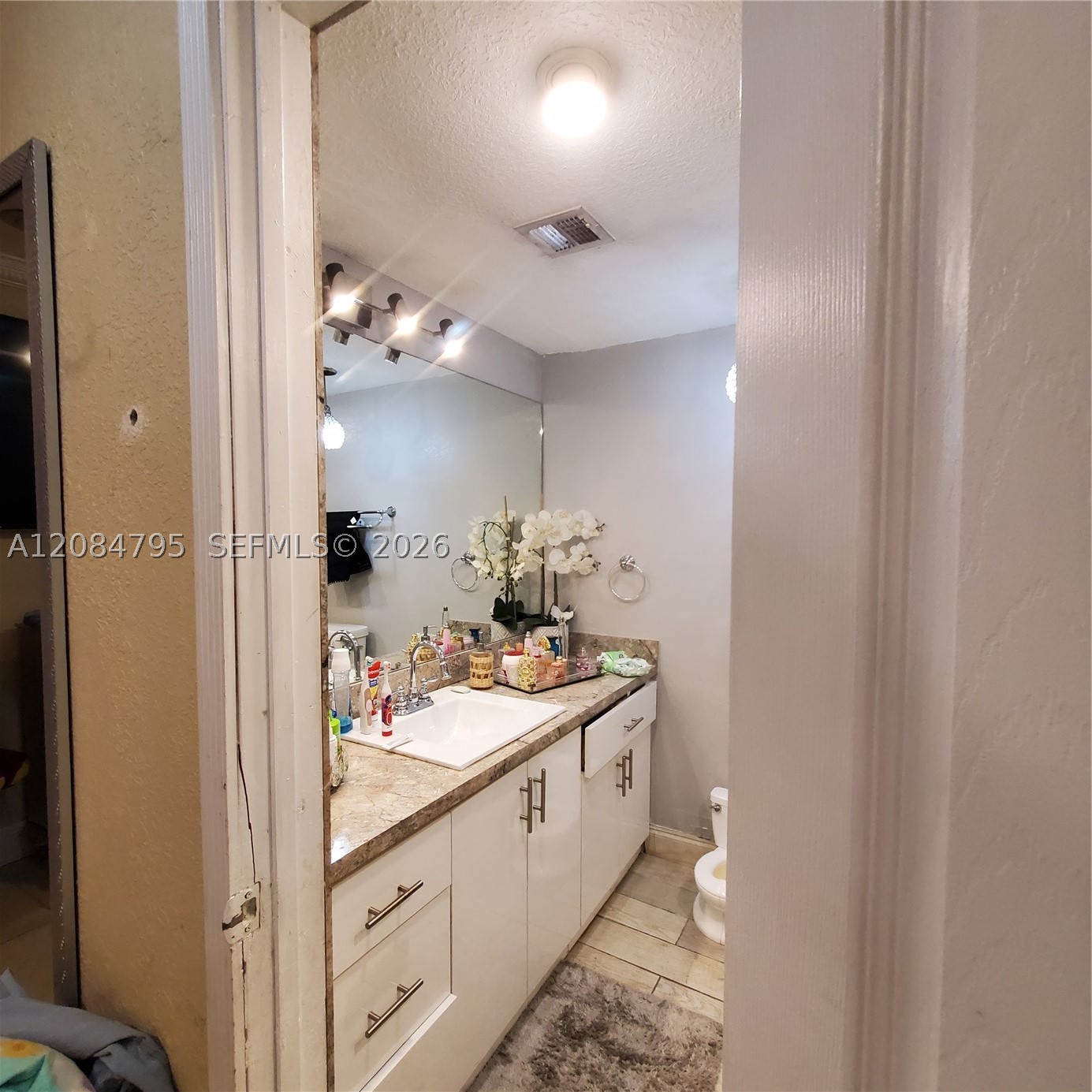 55 SW 60th Ct, Miami FL 33144