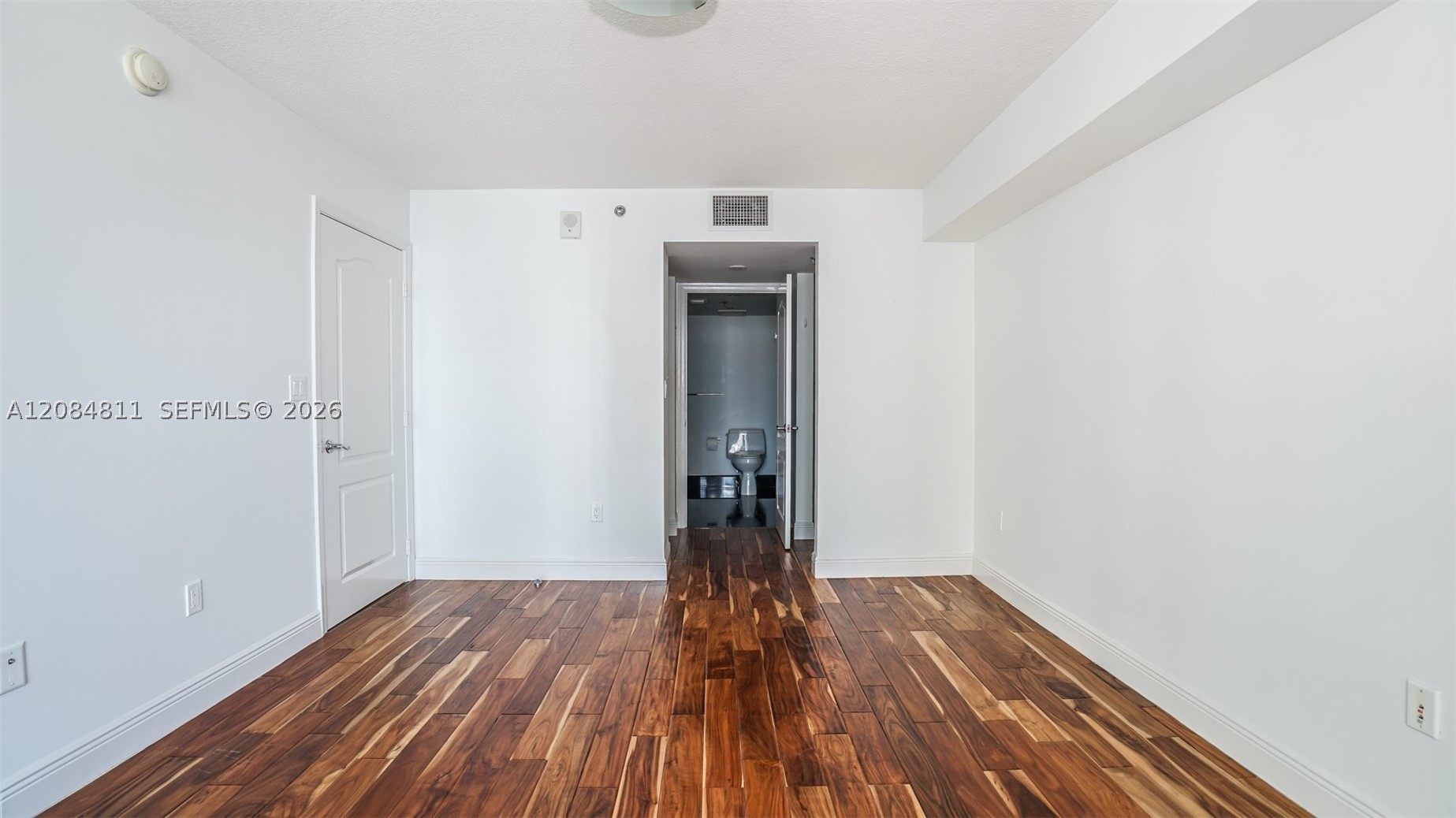 1200 Brickell Bay Dr #3620, Miami FL 33131