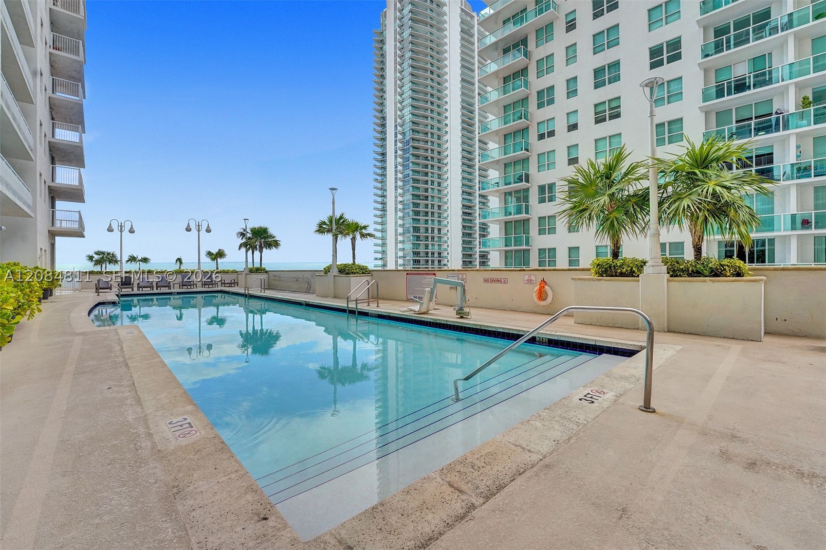1200 Brickell Bay Dr #3620, Miami FL 33131