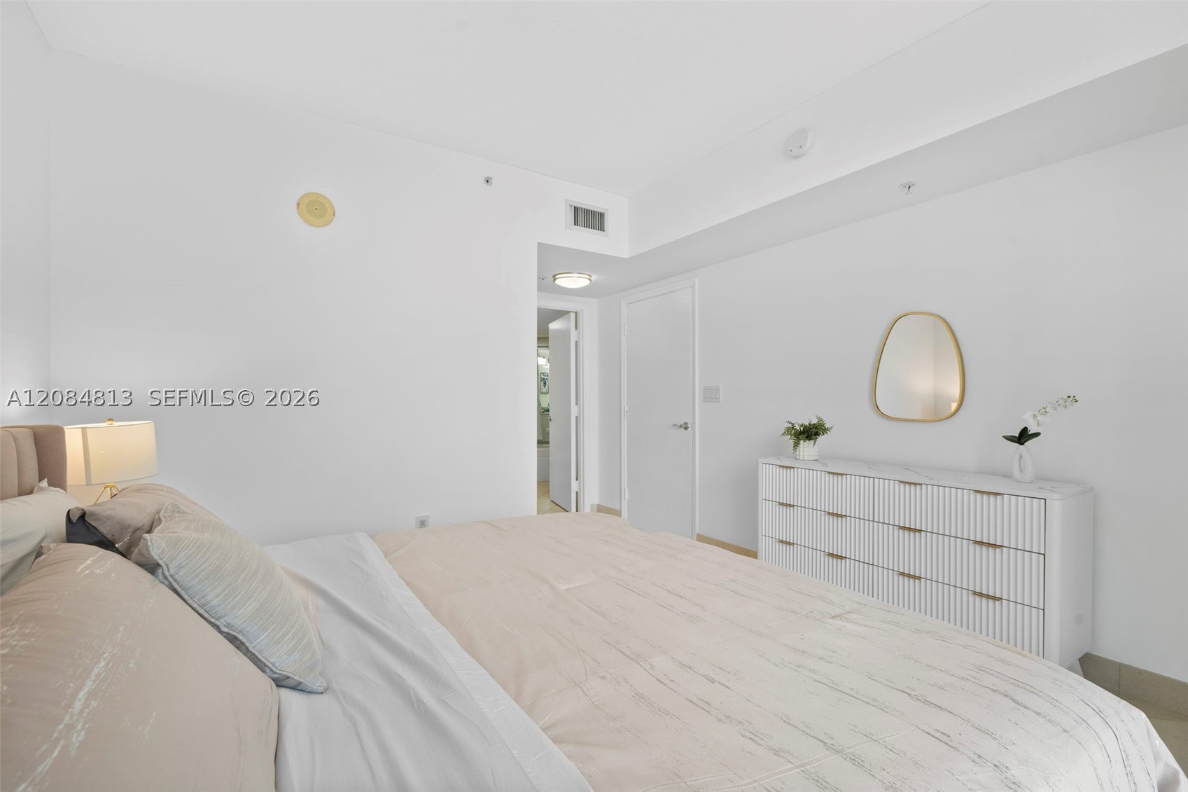 16699 Collins Ave #1710, Sunny Isles Beach FL 33160