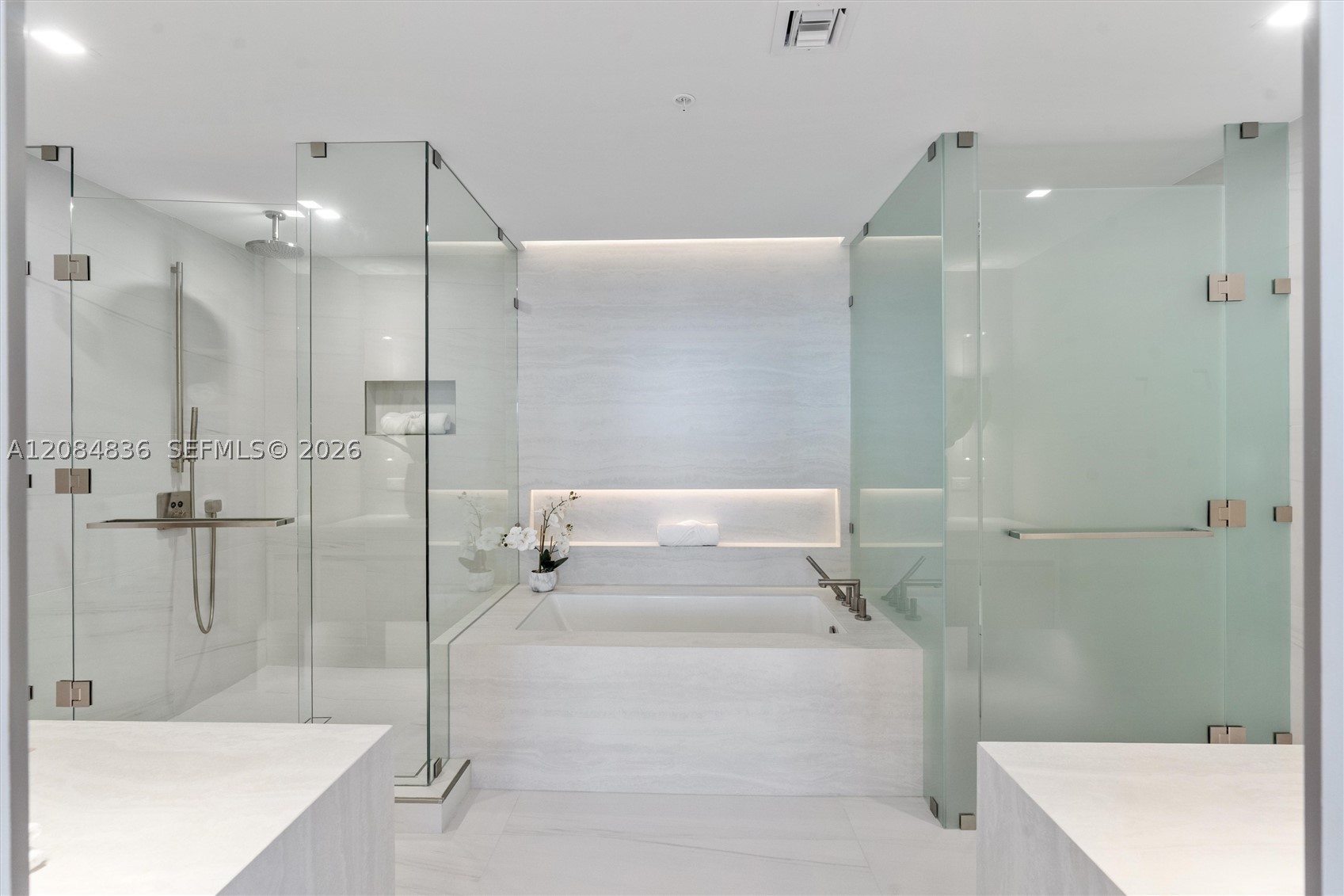 900 N Ocean Blvd #1506, Pompano Beach FL 33062