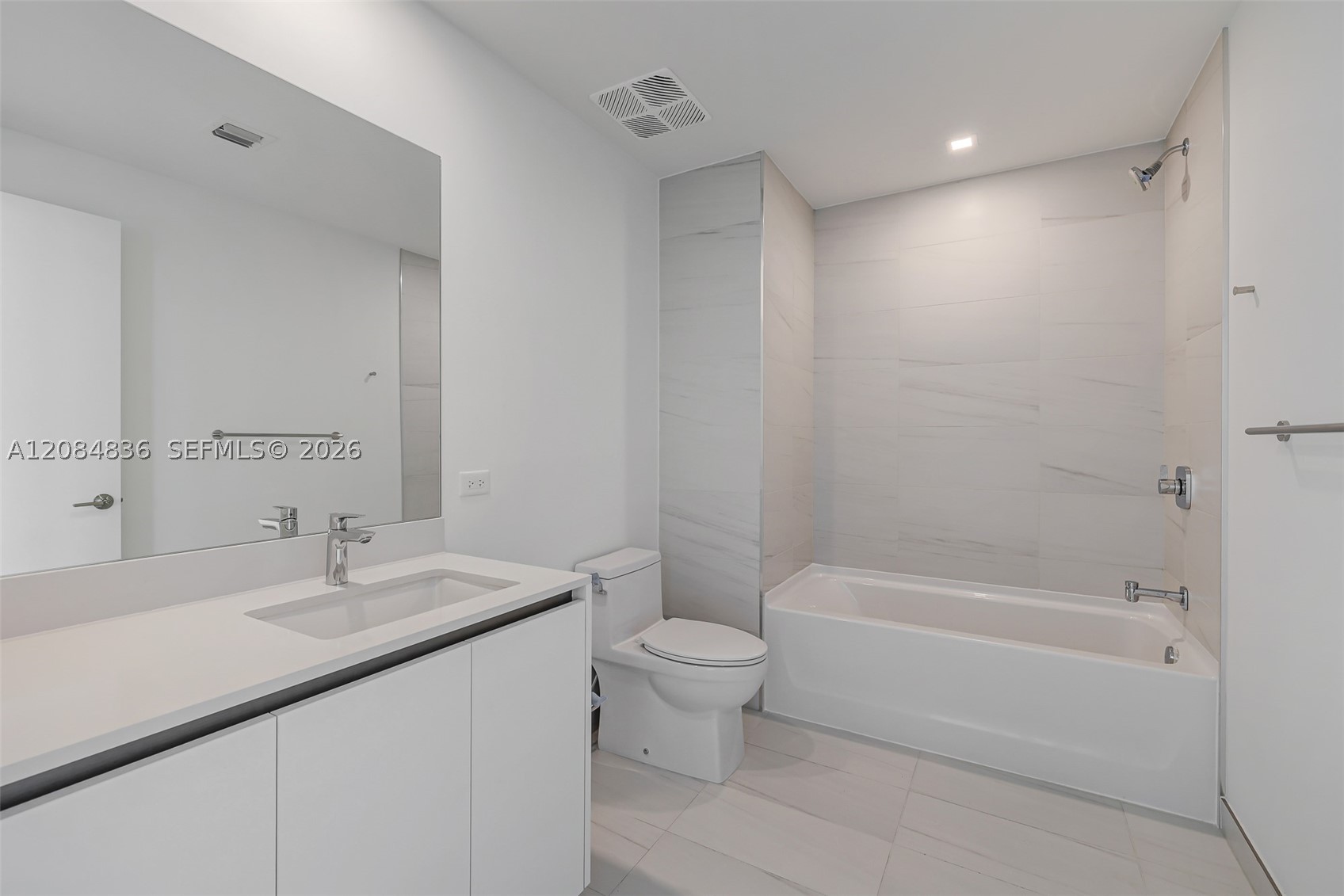 900 N Ocean Blvd #1506, Pompano Beach FL 33062