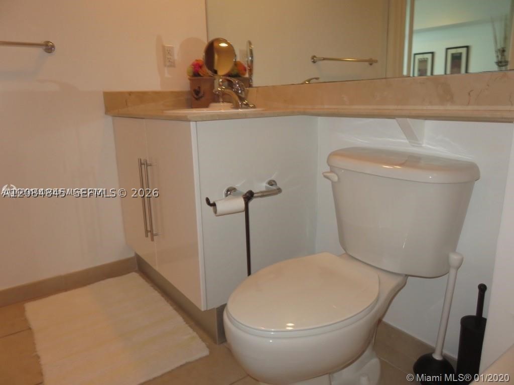 335 S Biscayne Blvd #2506, Miami FL 33131