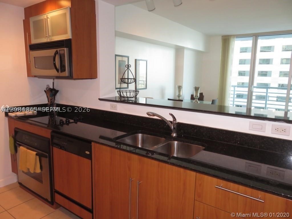 335 S Biscayne Blvd #2506, Miami FL 33131