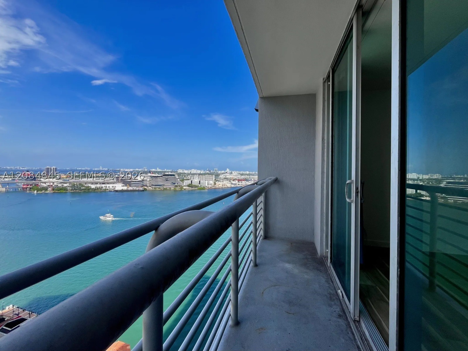 335 S Biscayne Blvd #2506, Miami FL 33131