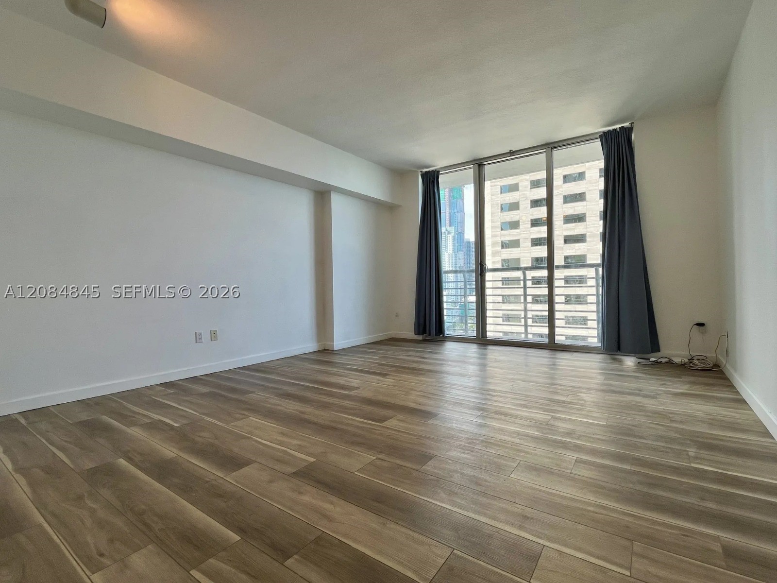 335 S Biscayne Blvd #2506, Miami FL 33131