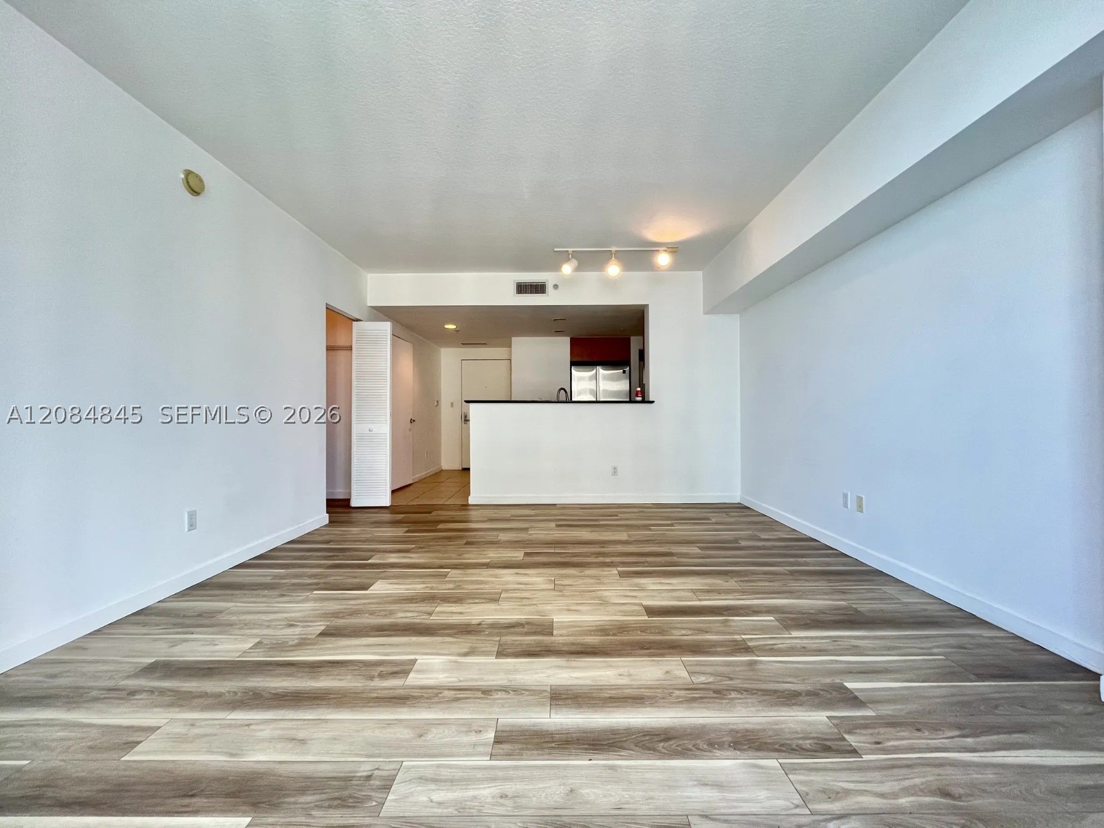 335 S Biscayne Blvd #2506, Miami FL 33131