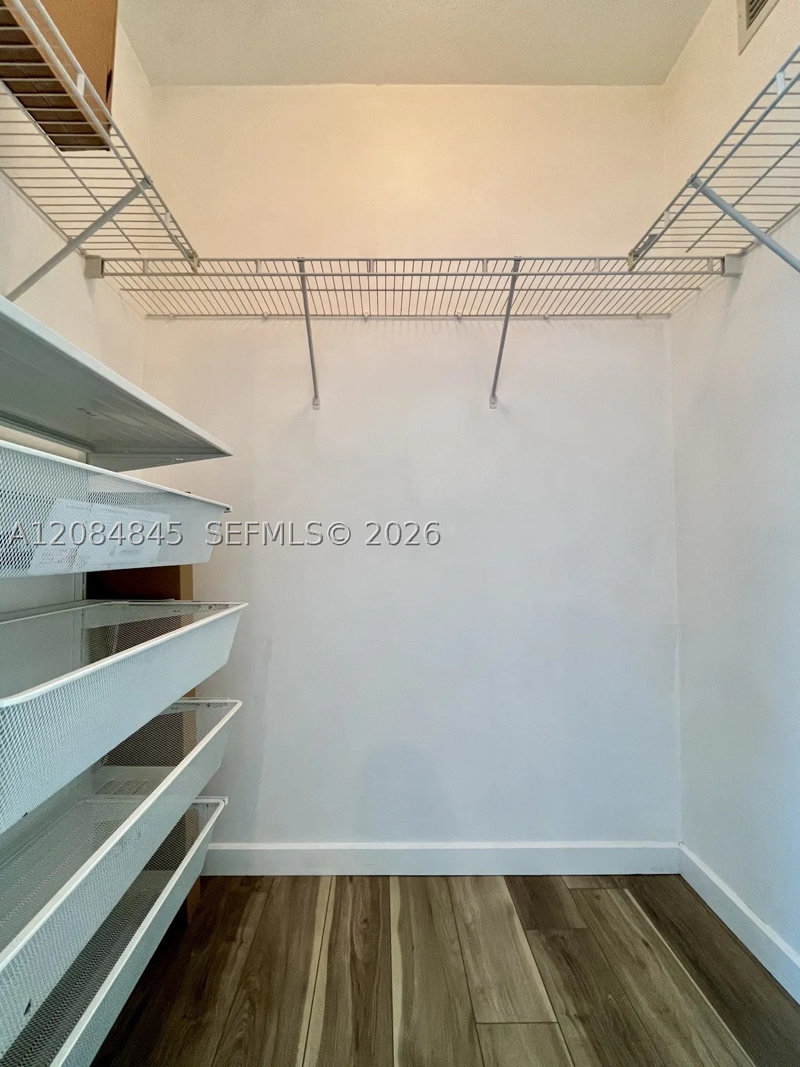 335 S Biscayne Blvd #2506, Miami FL 33131