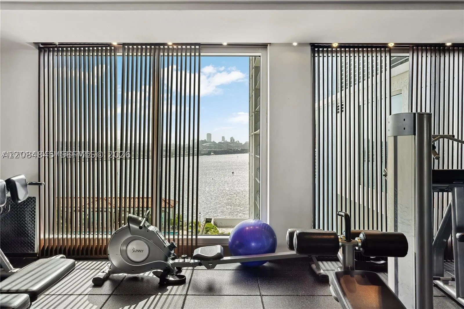 335 S Biscayne Blvd #2506, Miami FL 33131