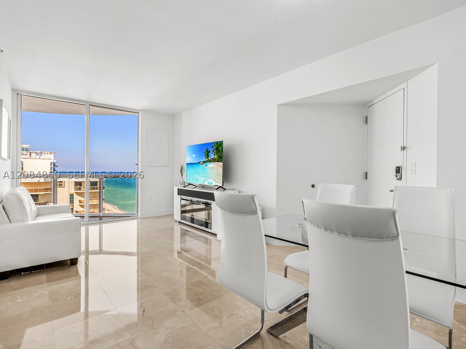 6365 Collins Ave #1911, Miami Beach FL 33141
