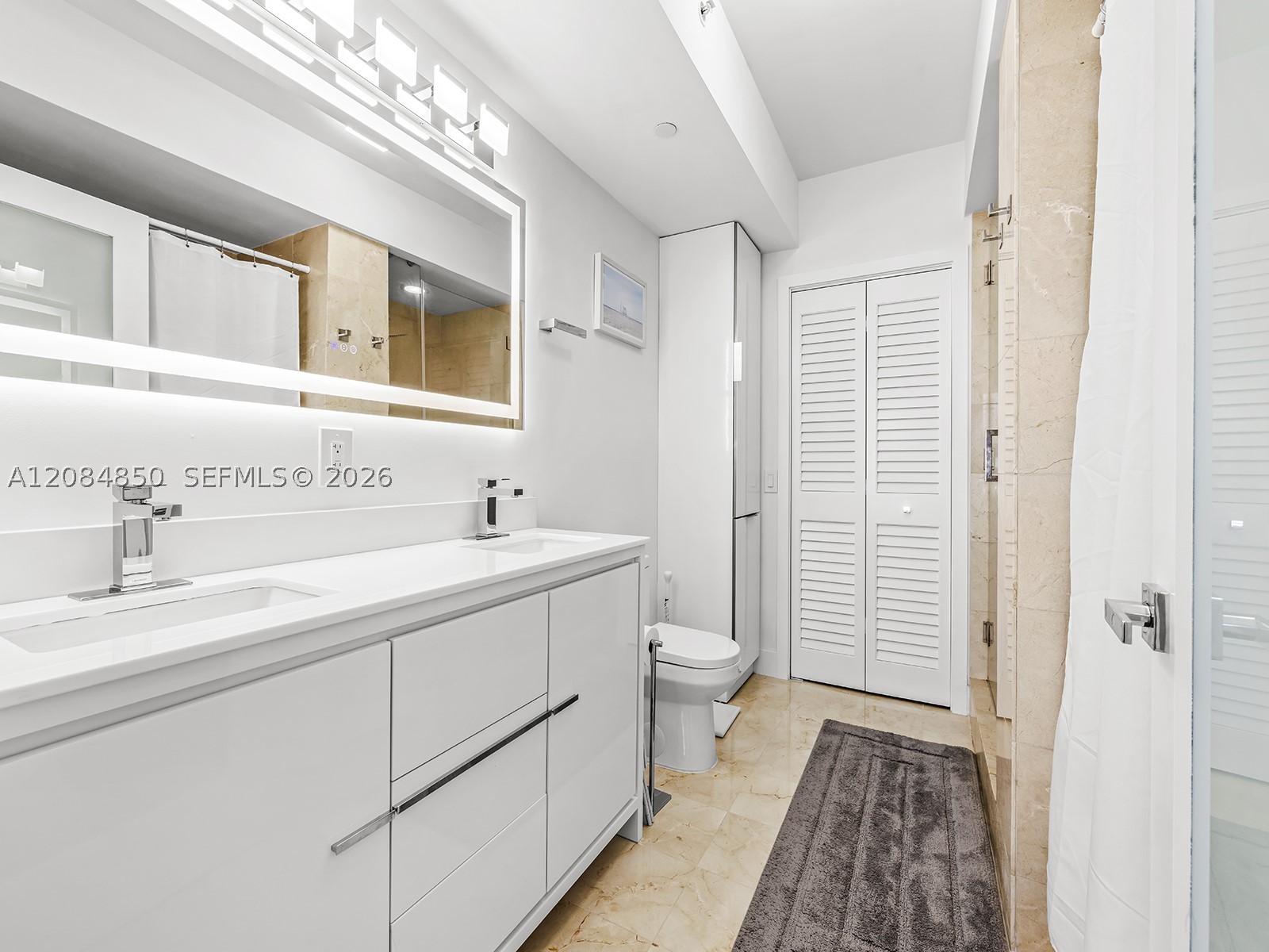 6365 Collins Ave #1911, Miami Beach FL 33141