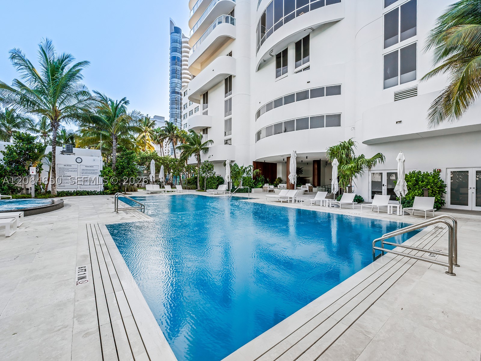 6365 Collins Ave #1911, Miami Beach FL 33141