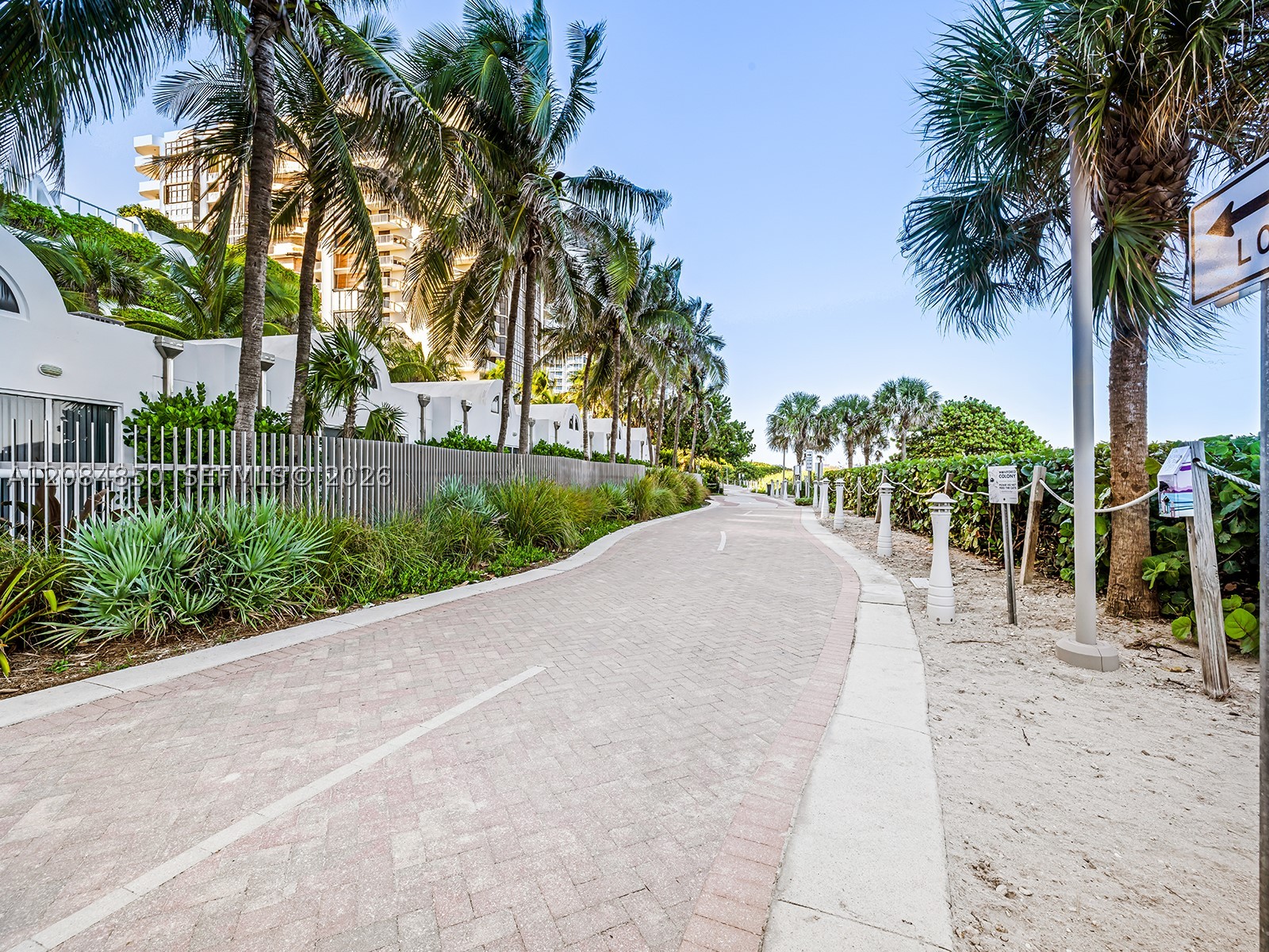 6365 Collins Ave #1911, Miami Beach FL 33141