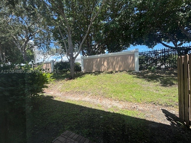 6965 Julia Gardens Dr, Coconut Creek FL 33073
