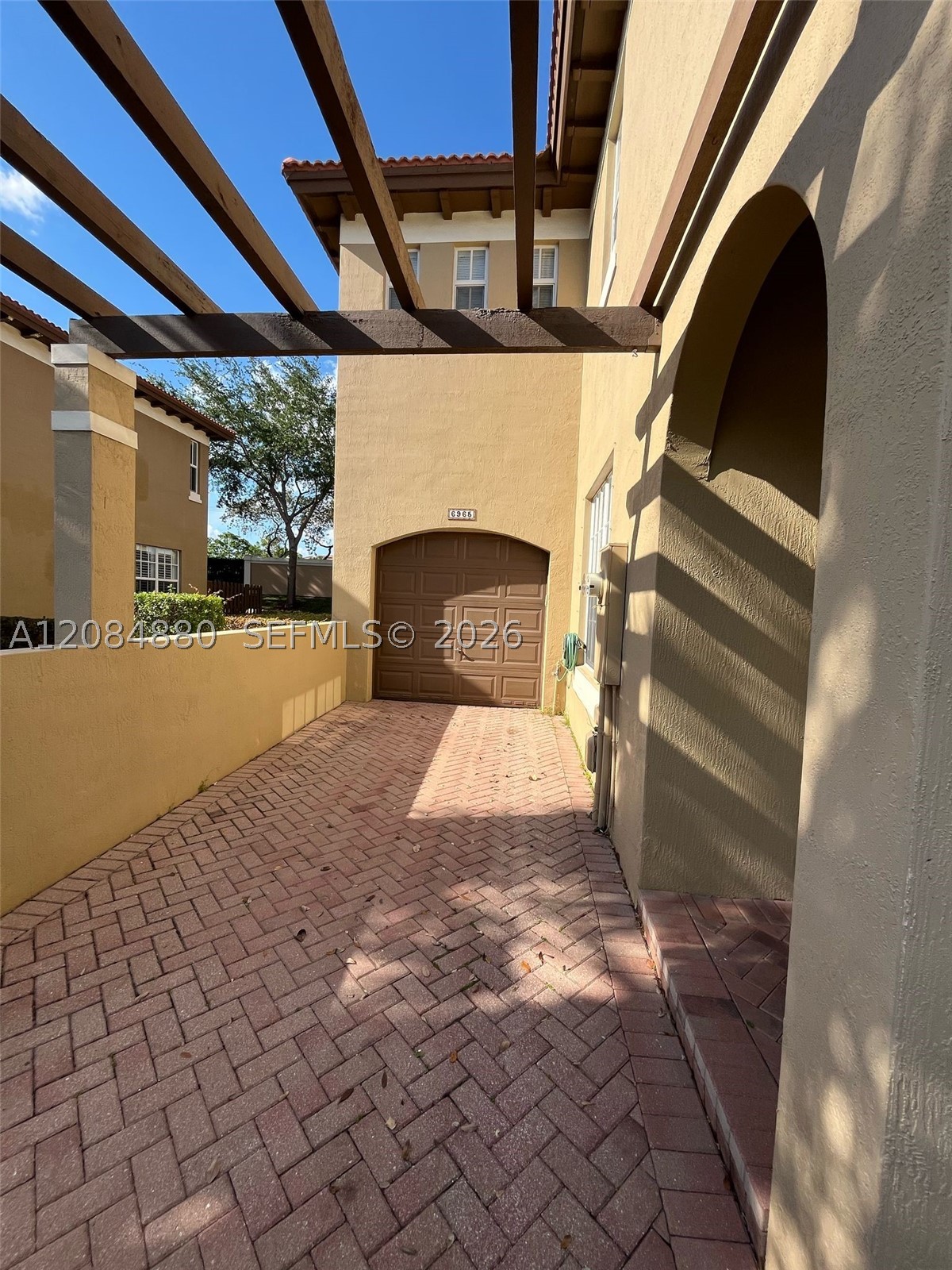 6965 Julia Gardens Dr, Coconut Creek FL 33073