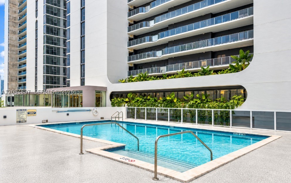 601 NE 23rd St #1501, Miami FL 33137