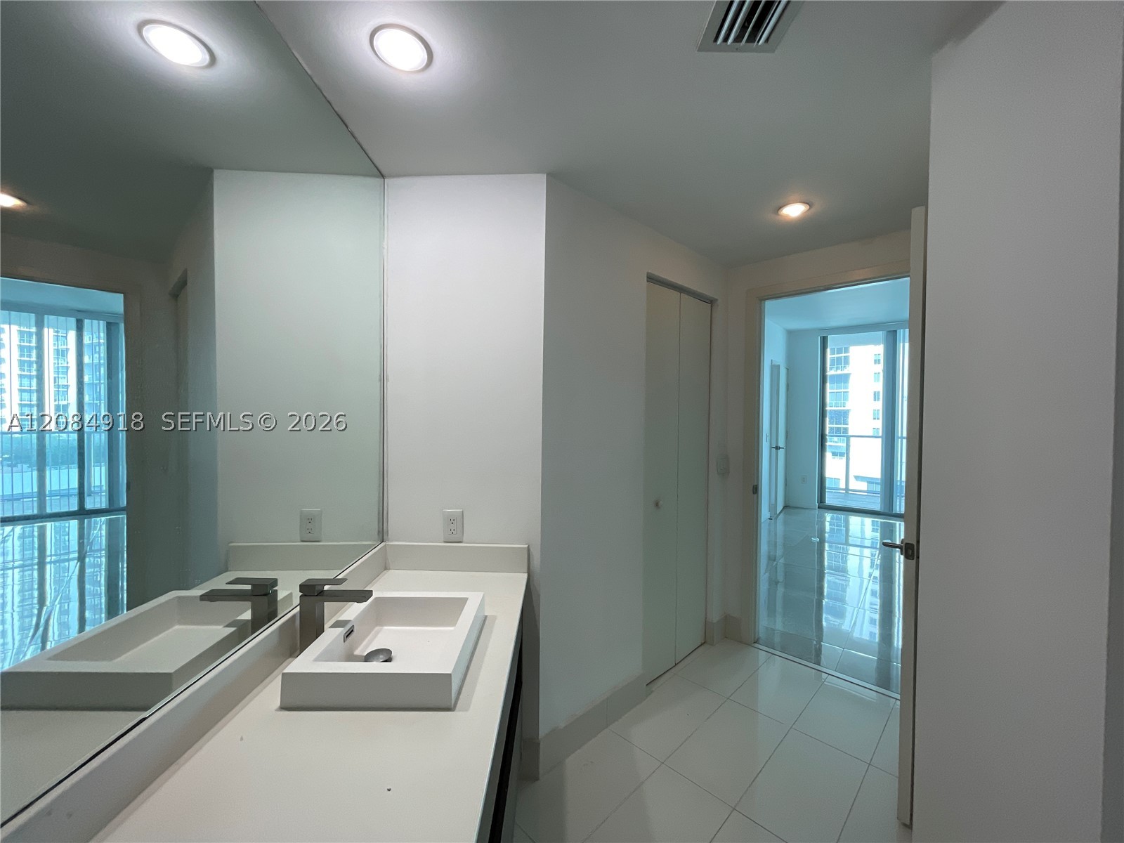 1100 S Miami Ave #1510, Miami FL 33130