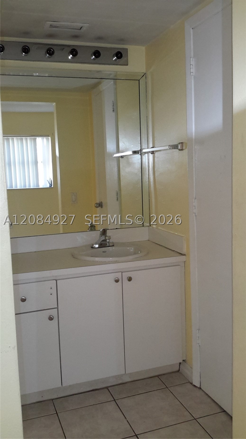 7400 Miami Lakes Dr #D101, Miami Lakes FL 33014