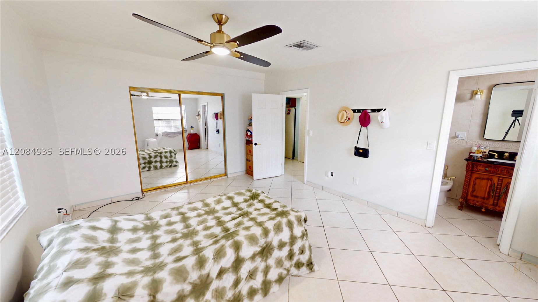 9940 SW 48th St, Miami FL 33165