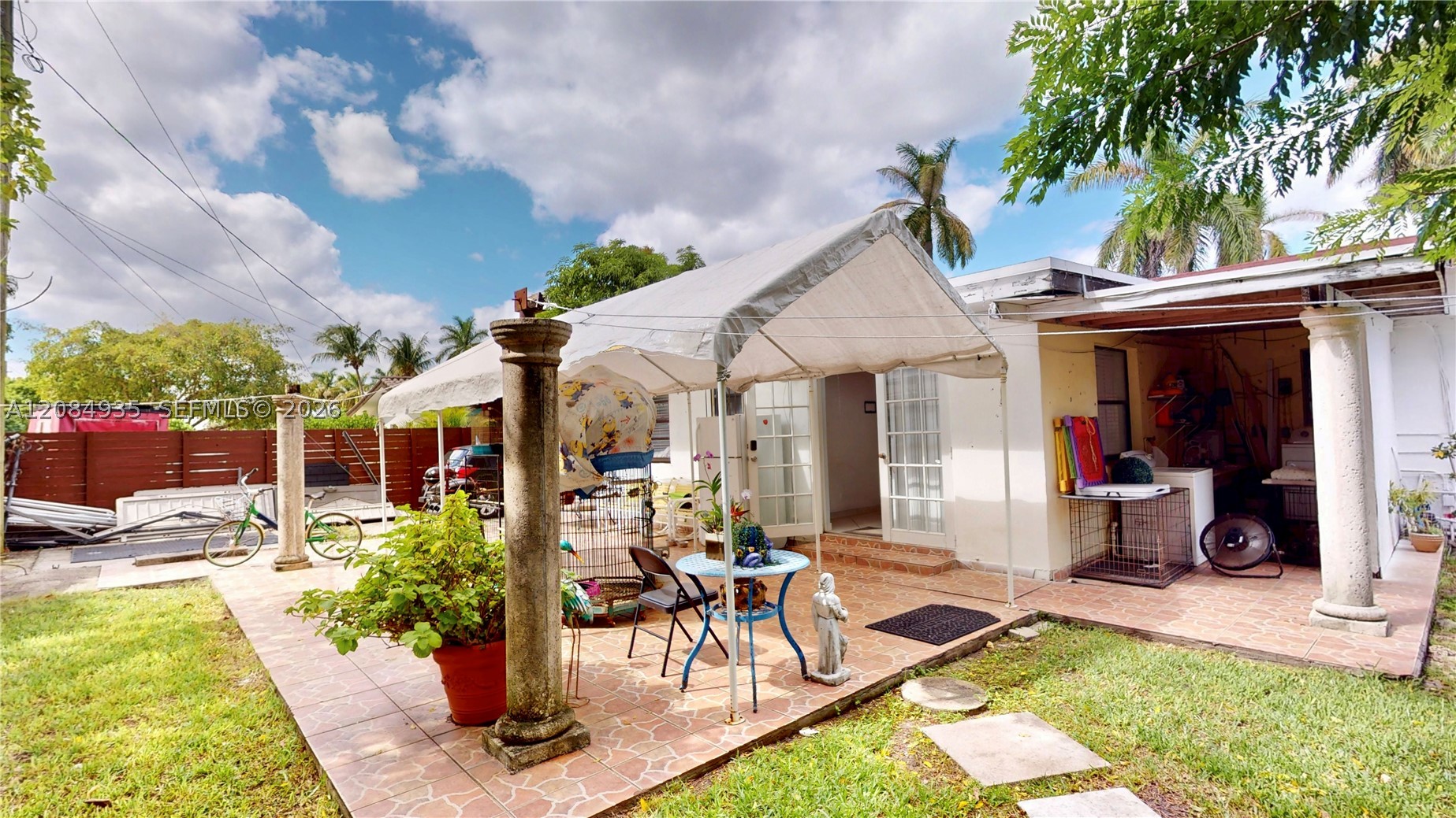 9940 SW 48th St, Miami FL 33165
