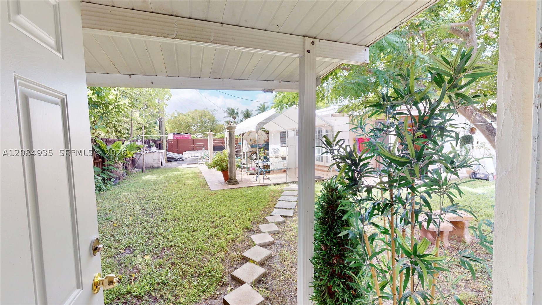 9940 SW 48th St, Miami FL 33165