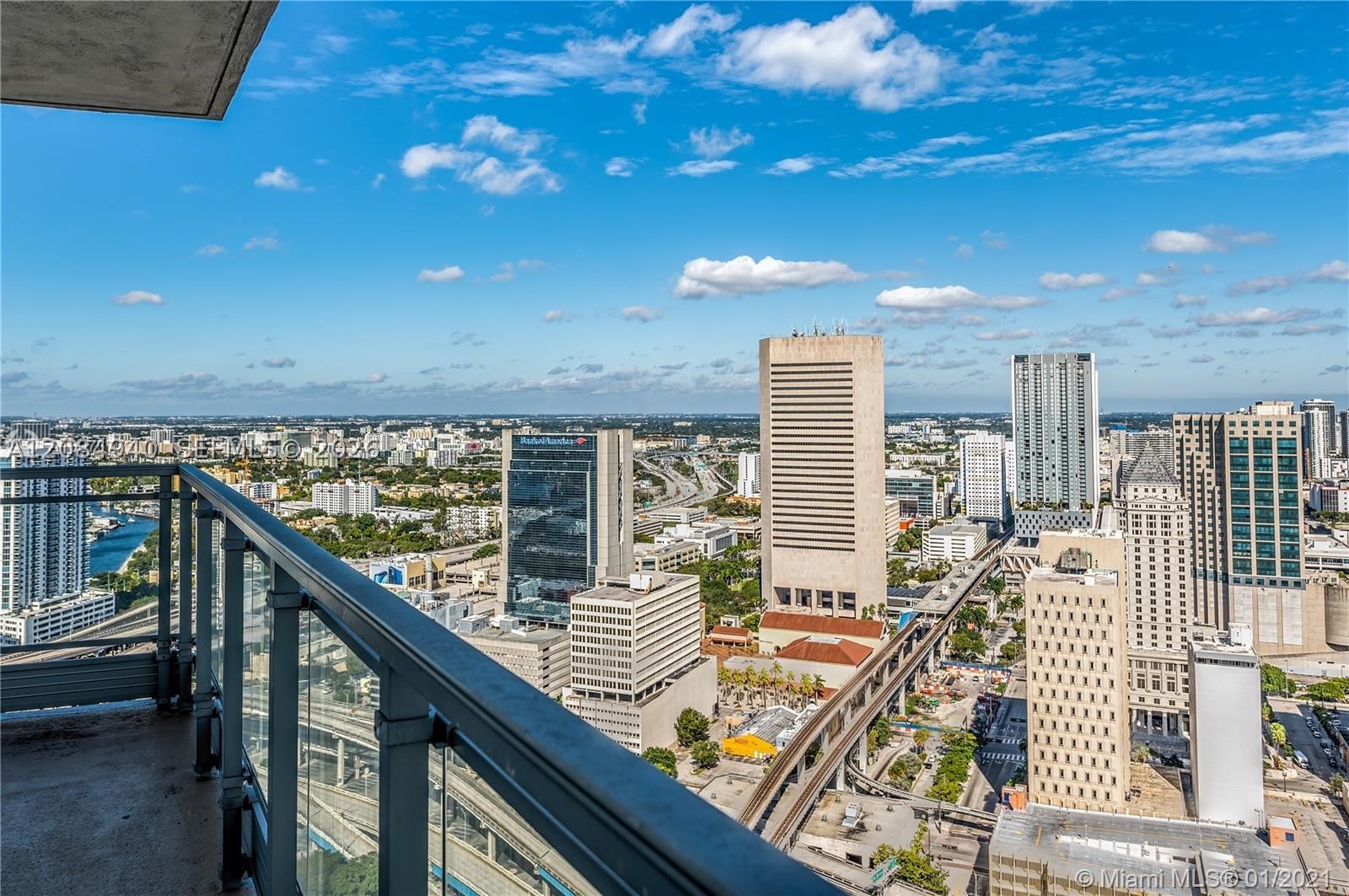 90 SW 3rd St #4004, Miami FL 33130
